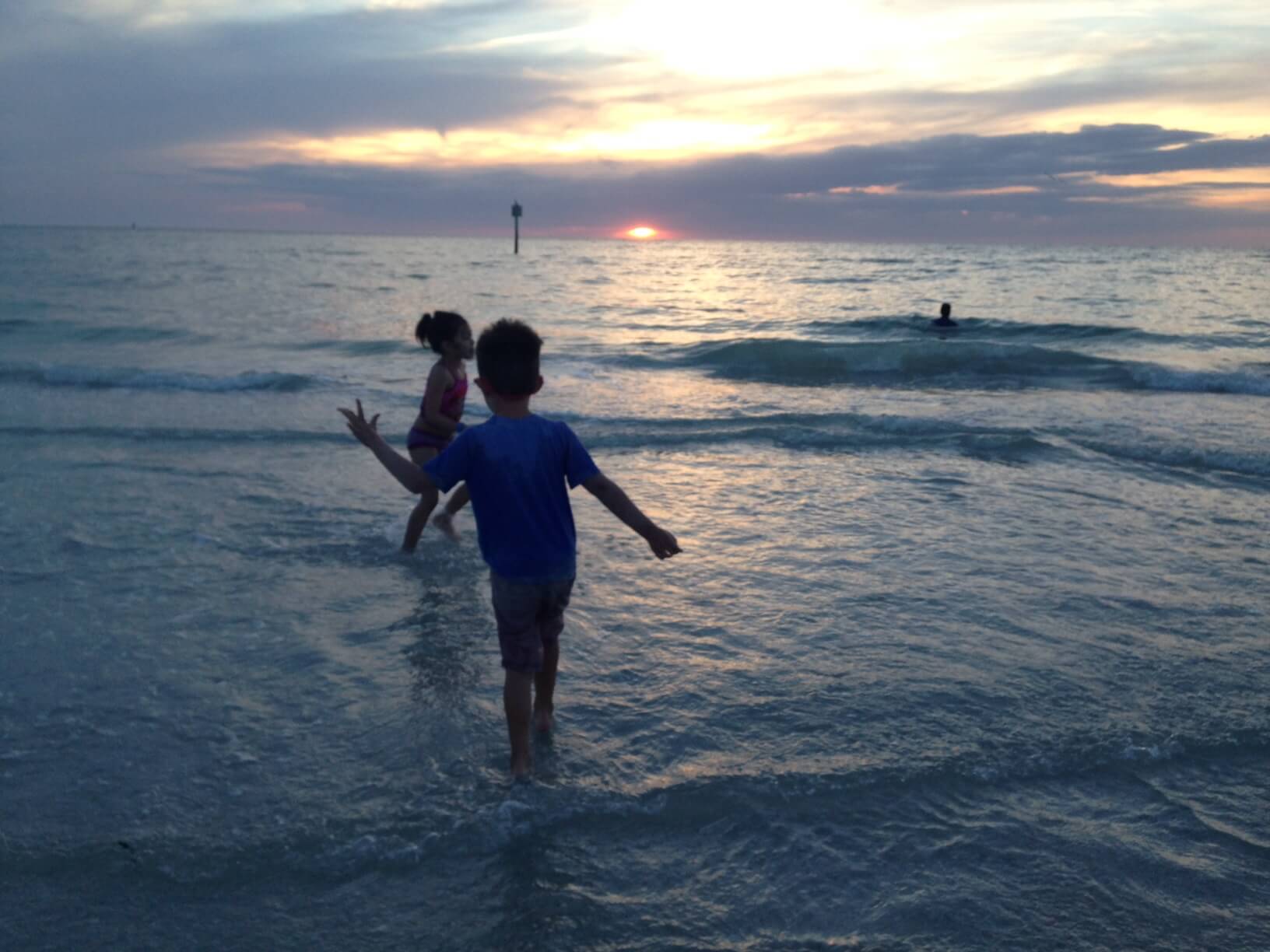 What to do in Tampa with Kids? Visit the beach...and much more. www.huntingforrubies.com